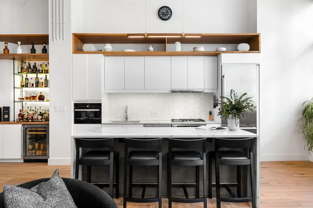 $1,980,000 | 27-28 Thomson Avenue, Unit 304 | Long Island City