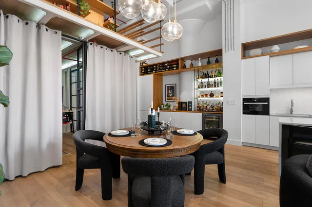 $1,980,000 | 27-28 Thomson Avenue, Unit 304 | Long Island City