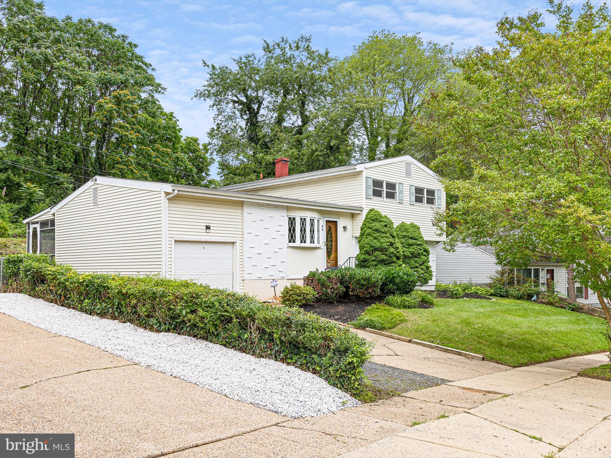 42 Osage Road Claymont, DE 19703 - Photo 2 of 29 Gallery Image 2