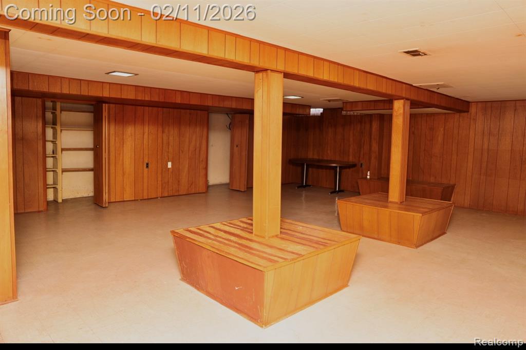 32851 Rugby Drive Warren, MI 48088 - Photo 13 of 18