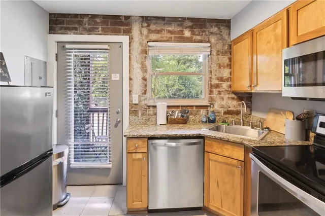 $1,450 | 561 Formwalt Street Southwest, Unit 3, Atlanta, GA 30312