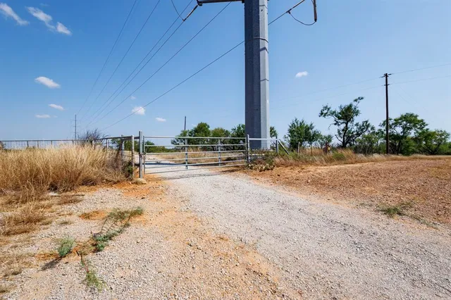 $449,100 | 90 Hwy 67-84 Bangs Tx 76823, Bangs, TX 76823