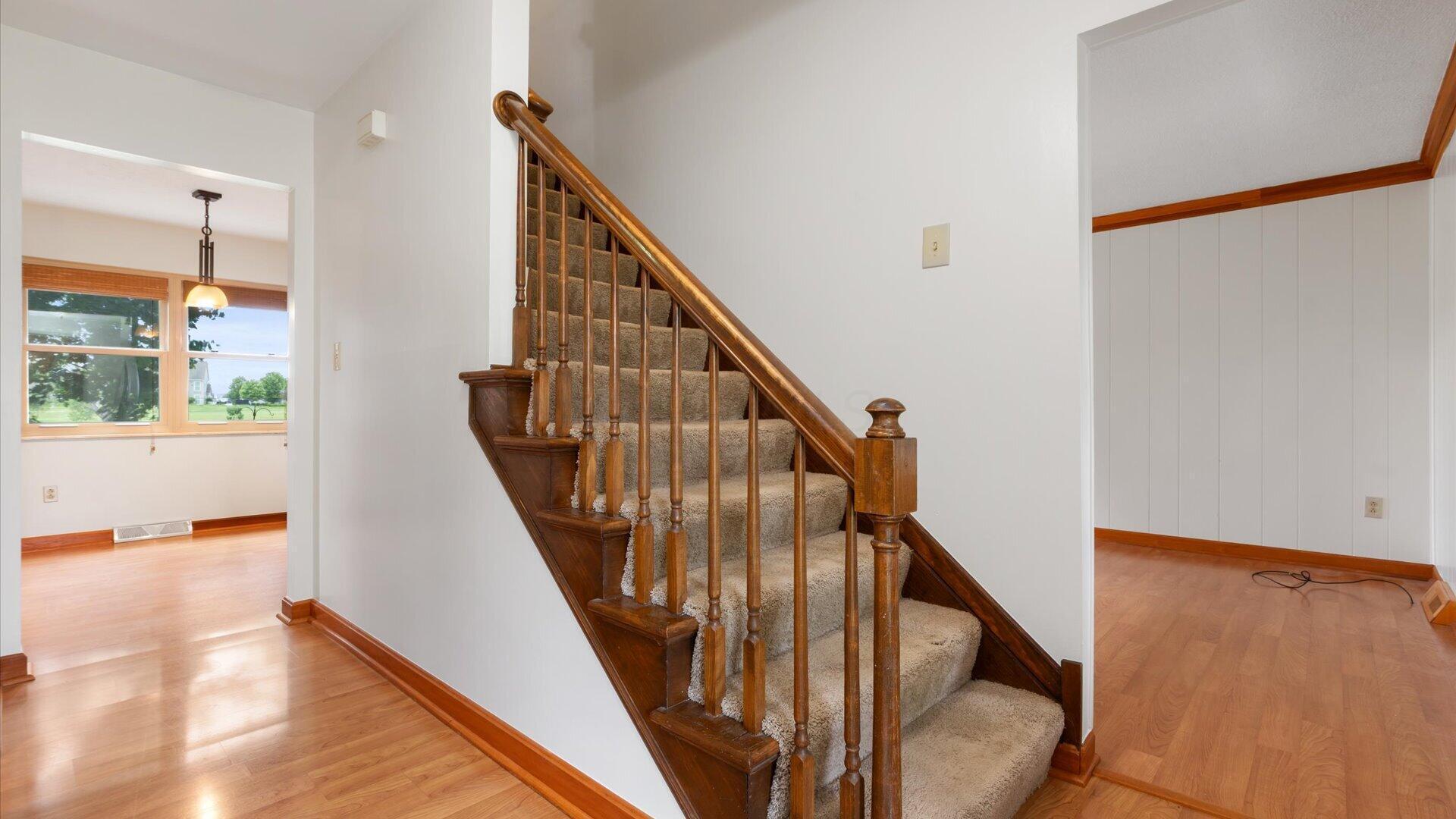 7619 Wilbur Road New Albany, OH 43054 - Photo 13 of 55 Foyer