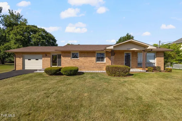 $250,000 | 320 Mountain View Street, Erwin, TN 37650