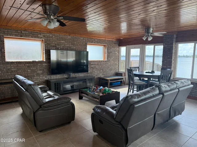 $899,777 | 8125 Highpoint Road, Panama City, FL 32404