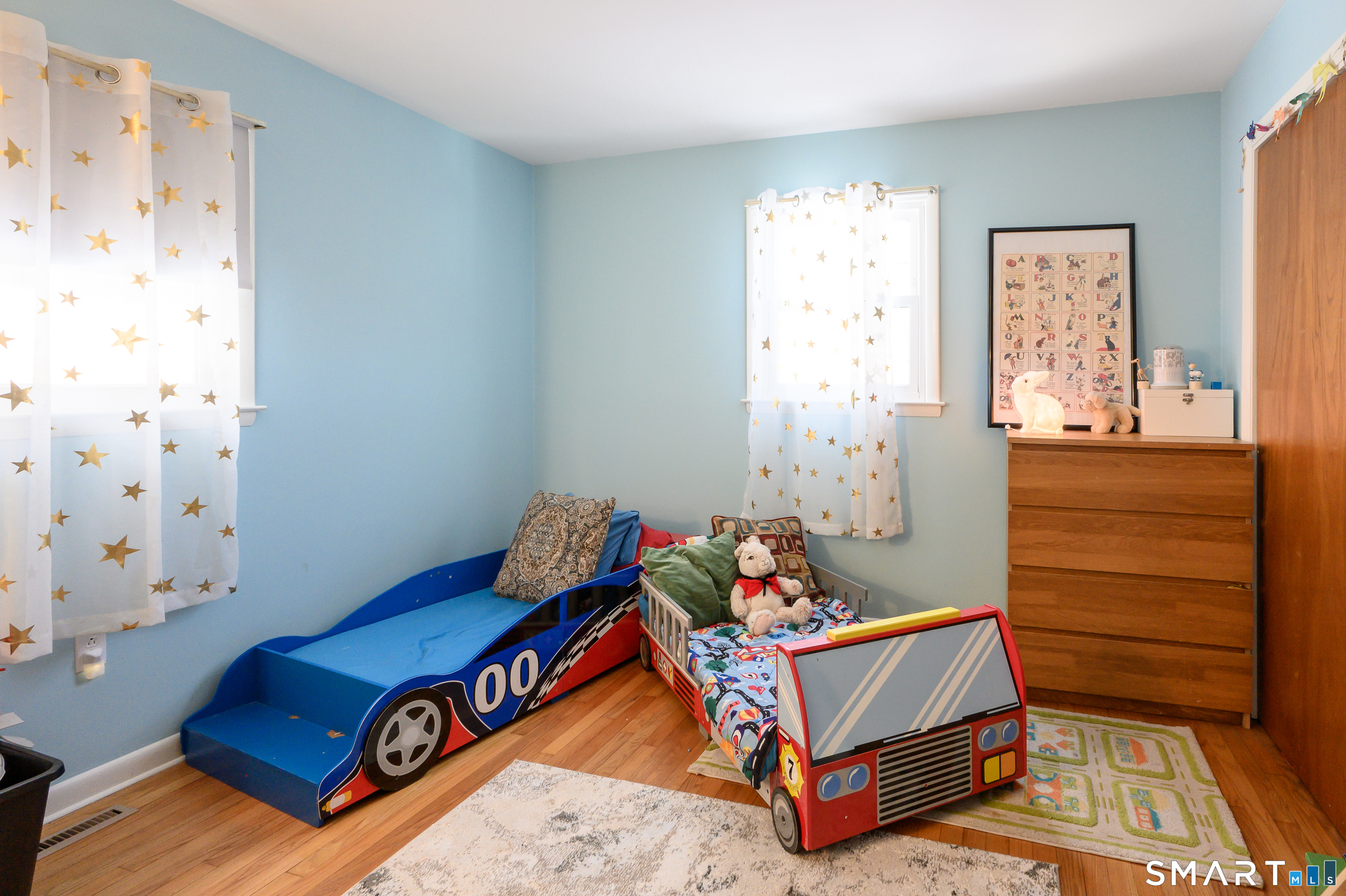 76 South Kent Road Kent, CT 06757 - Photo 11 of 20 a room with window and a couch