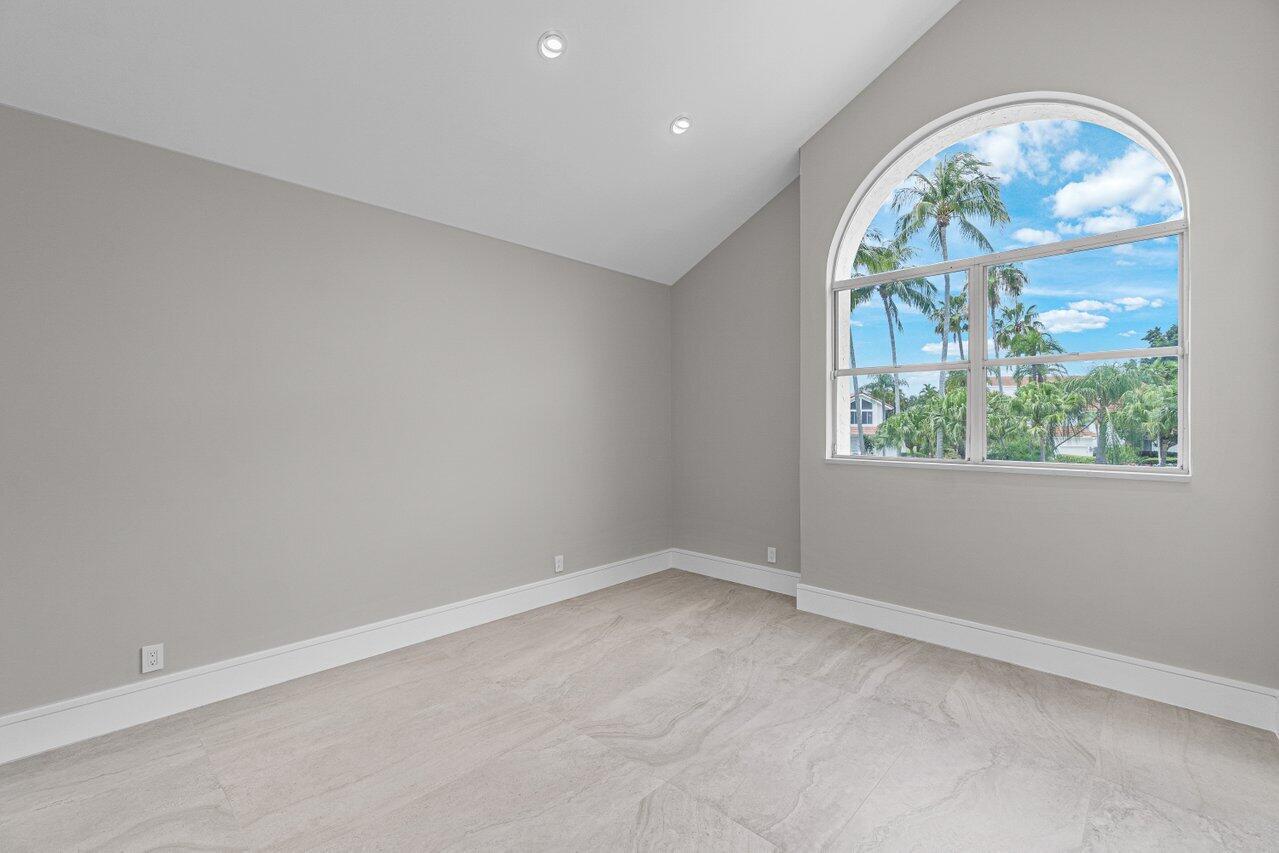 5886 Northwest 24th Avenue, Unit 104 Boca Raton, FL 33496 - Photo 5 of 36 005-5886Northwest24thAvenue-BocaRaton-FL
