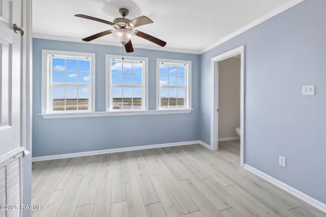 $674,500 | 3785 Lake Breeze Road, Lake Charles, LA 70605