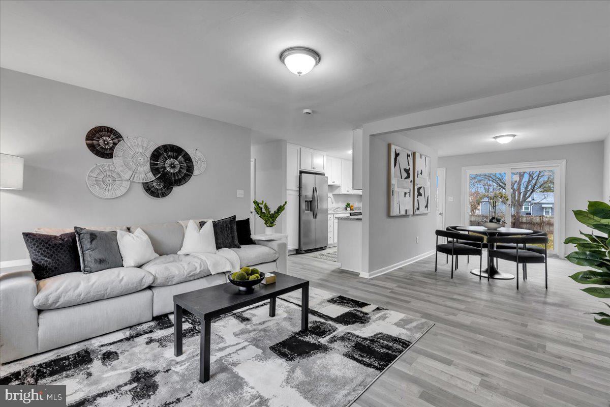 6012 Griffith Drive Suitland, MD 20746 - Photo 3 of 29 living room
