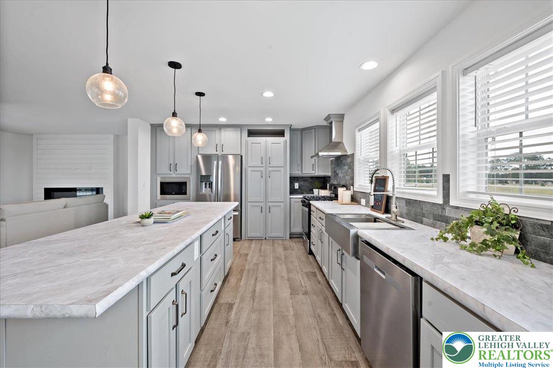 3983 Hastings Road Walnutport, PA 18088 - Photo 19 of 39 Kitchen
