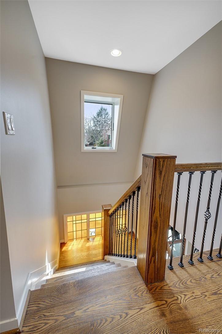 711 Rivenoak Street Birmingham, MI 48009 - Photo 25 of 58 dsc03544-dsc03546.jpg