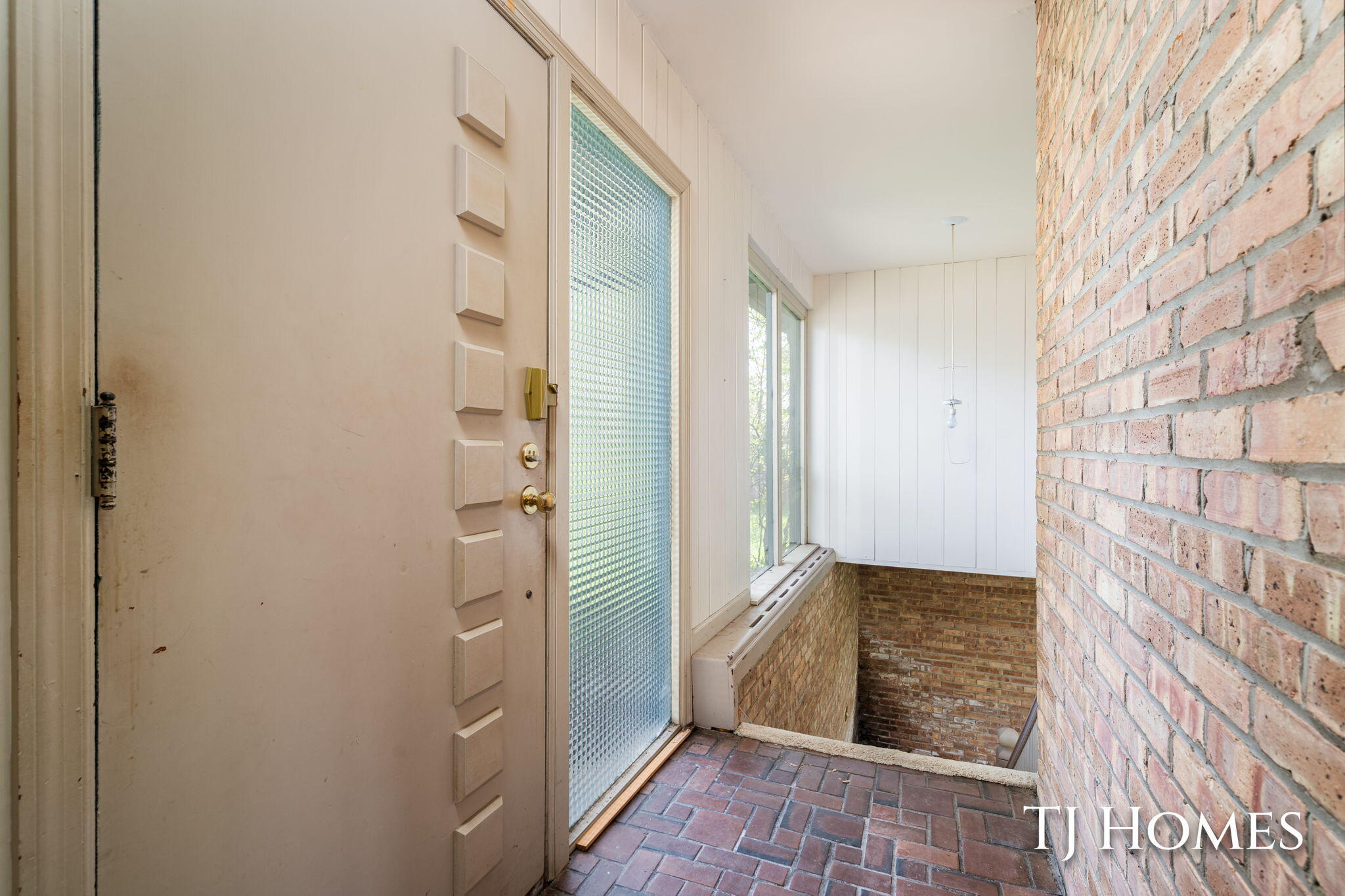 2914 Cascade Road Southeast Grand Rapids, MI 49506 - Photo 15 of 46 36-web-or-mls-2914 Cascade Rd SE-27