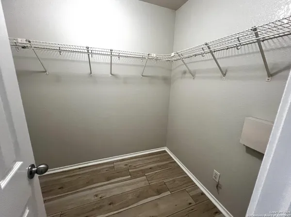 $1,650 | 4142 St Charles Bay, San Antonio, TX 78229