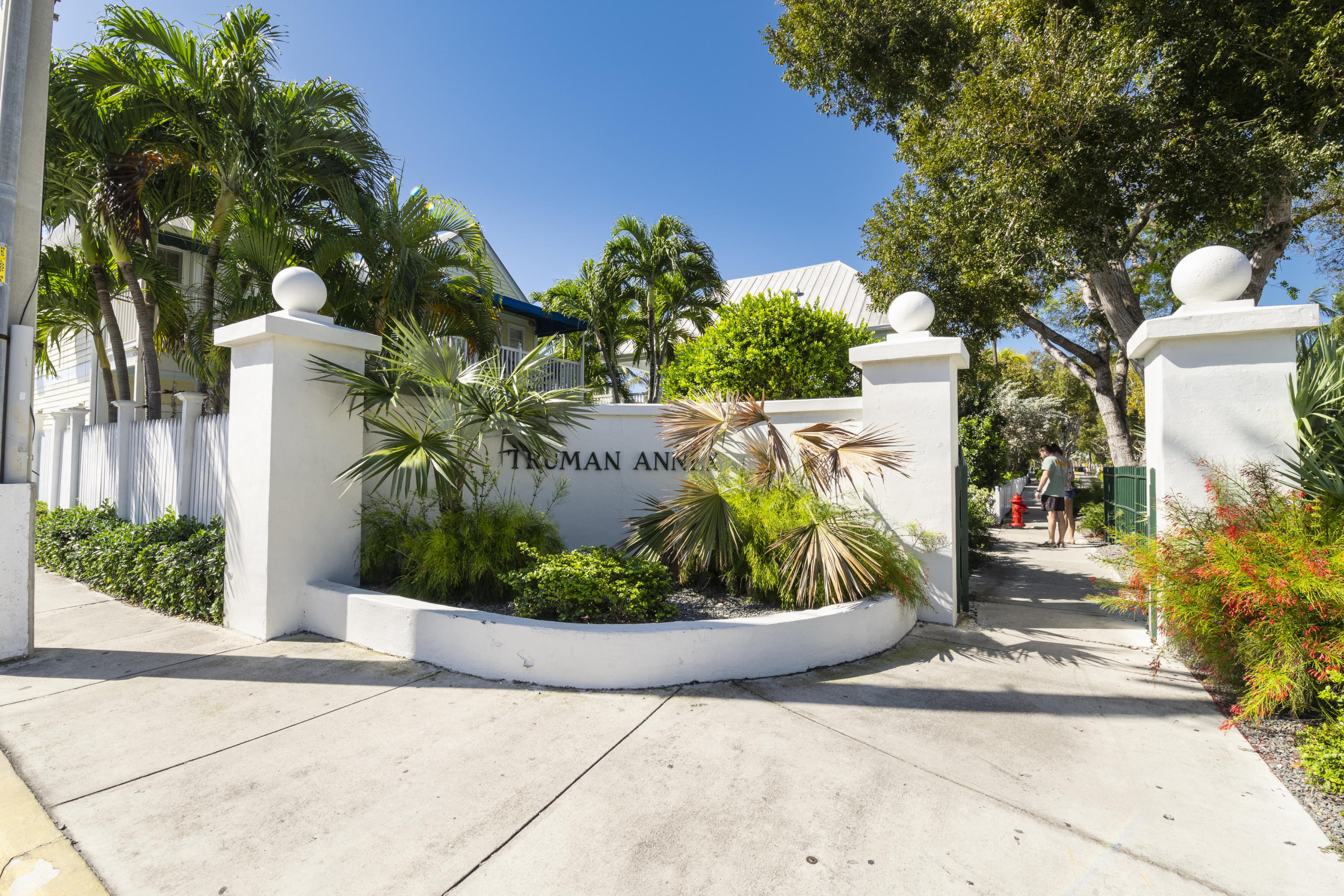 101 Front Street, Unit 5 Key West, FL 33040 - Photo 36 of 36 a view of a garden with a fountain