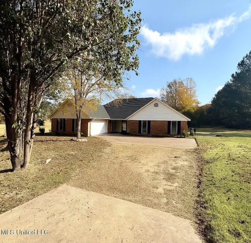 $299,000 | 276 Salem Church Road, Grenada, MS 38901