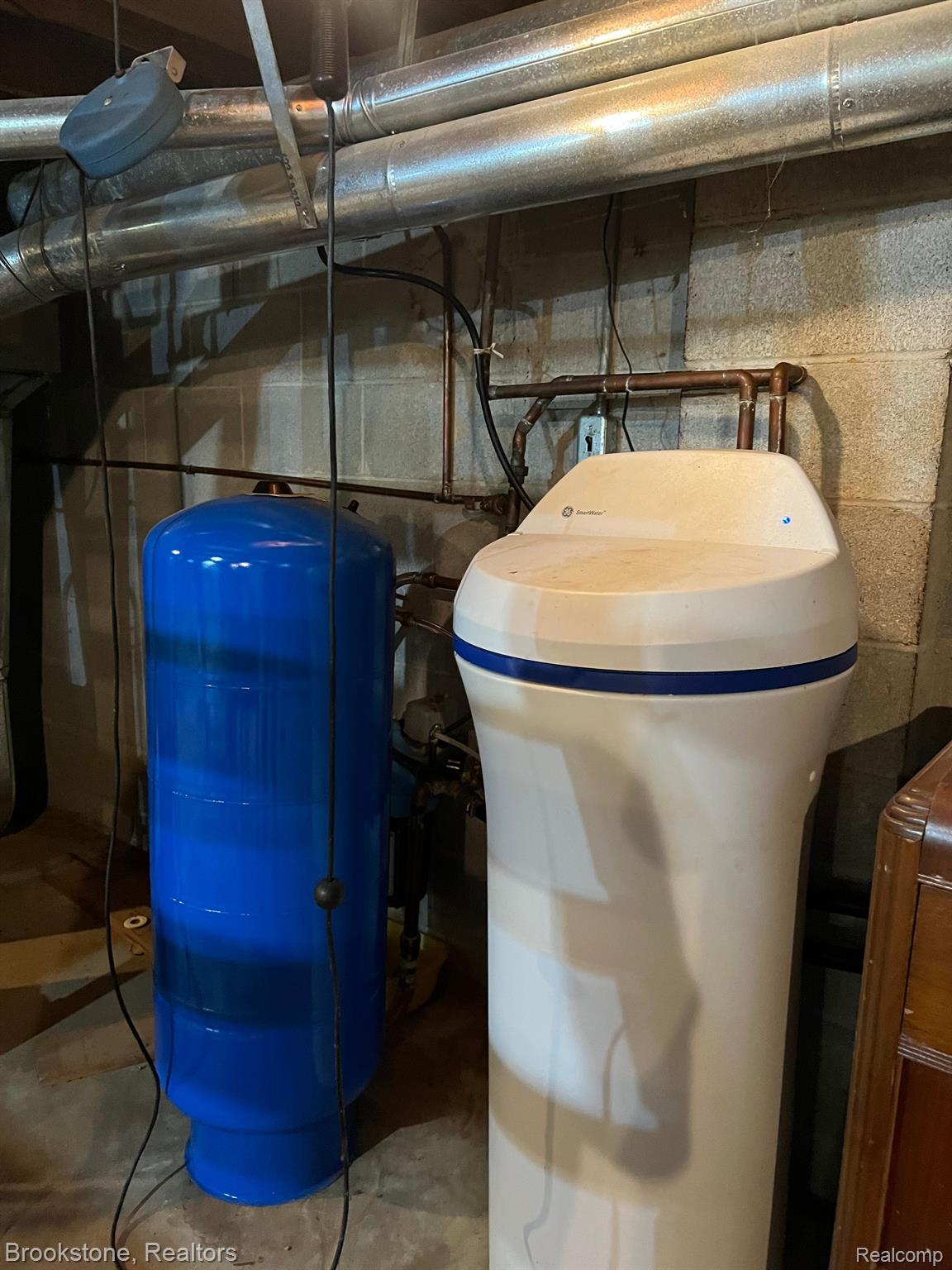 2205 Cole Road Lake Orion, MI 48362 - Photo 51 of 55 ALL OF THE WELL MACHINERY IS INCLUDED