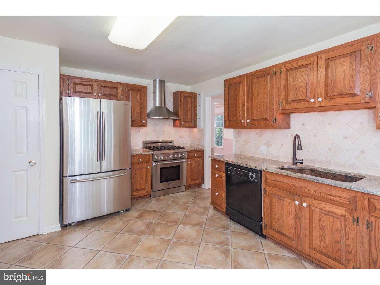 349 Cold Soil Road Princeton, NJ 08540 - Photo 11 of 25