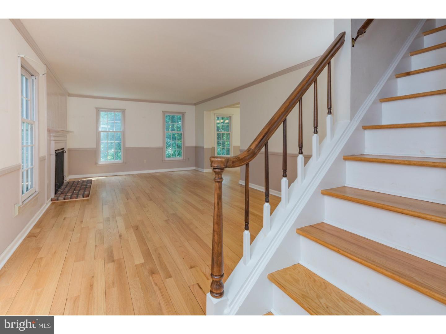 349 Cold Soil Road Princeton, NJ 08540 - Photo 5 of 25