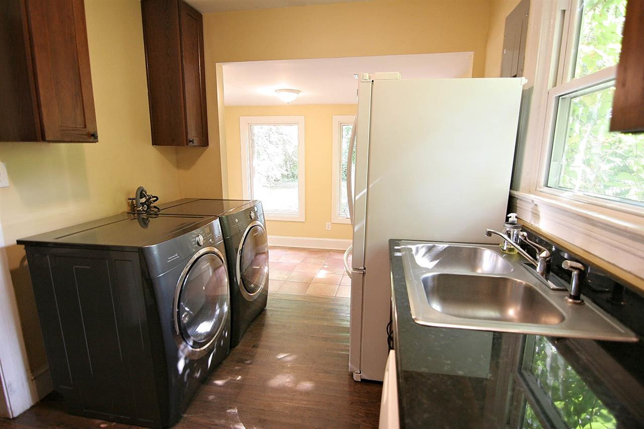 623 Monroe Drive Raleigh, NC 27604 - Photo 8 of 18 Kitchen