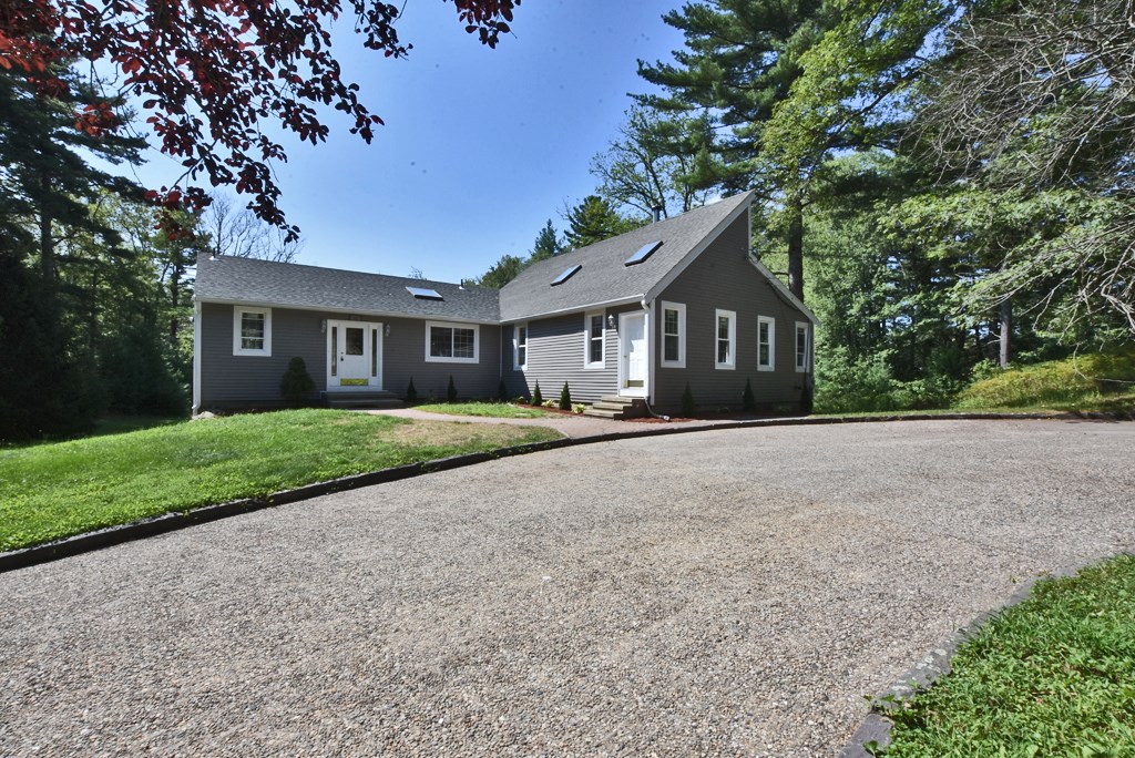 246 Mattity Road North Smithfield, RI 02896 - Photo 2 of 15