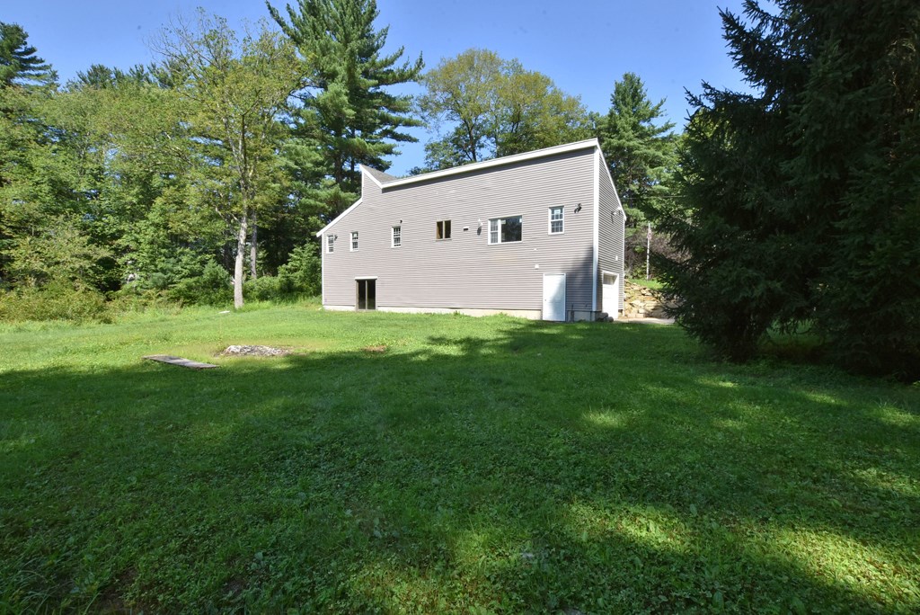246 Mattity Road North Smithfield, RI 02896 - Photo 4 of 15