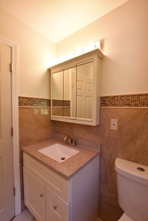 246 Mattity Road North Smithfield, RI 02896 - Photo 7 of 15