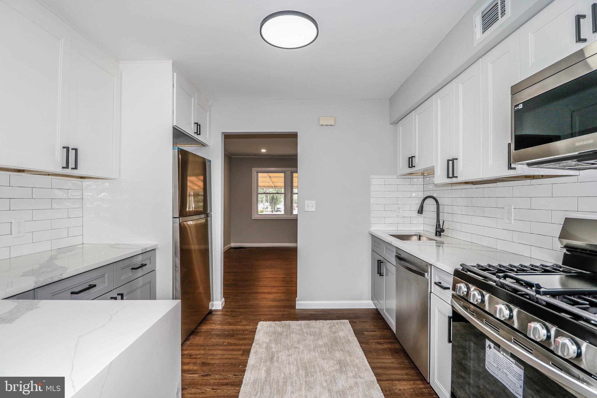 55 Farrell Avenue Ewing, NJ 08618 - Photo 12 of 32