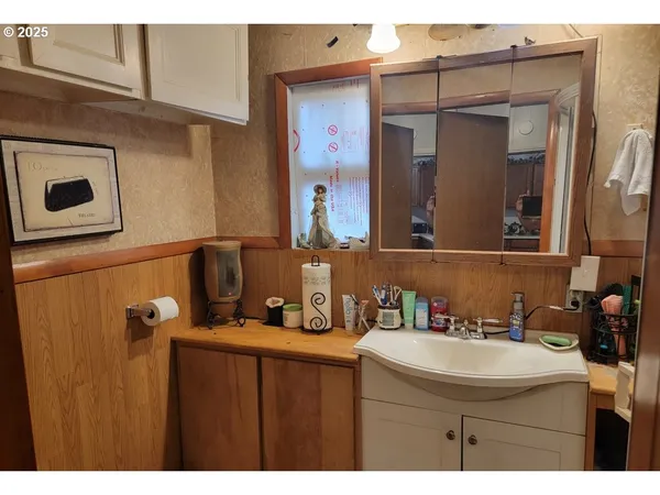 $130,000 | 309 A Avenue, Seneca, OR 97873
