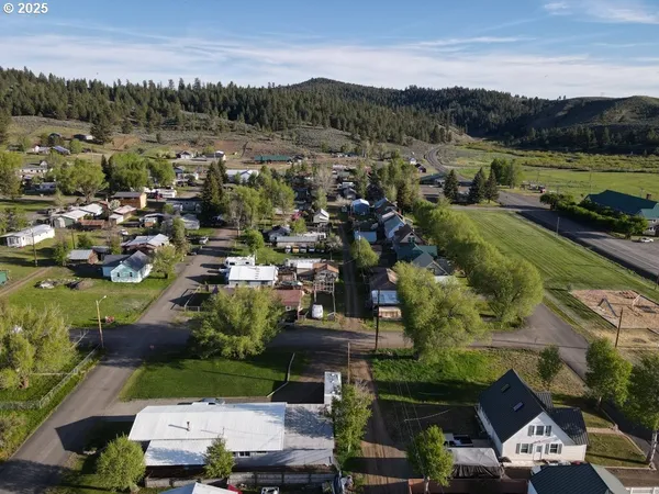 $130,000 | 309 A Avenue, Seneca, OR 97873