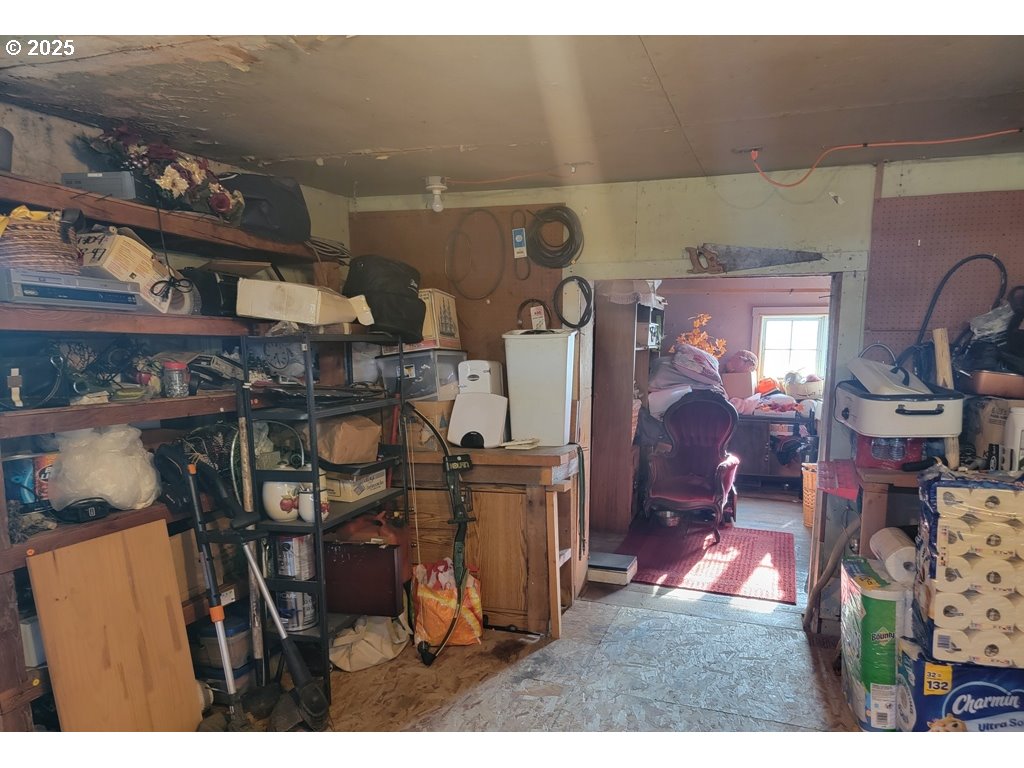 309 A Avenue Seneca, OR 97873 - Photo 26 of 35 a view of a chairs and table in a room