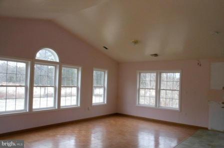 17130 Kibler Road Culpeper, VA 22701 - Photo 4 of 8 Living Room