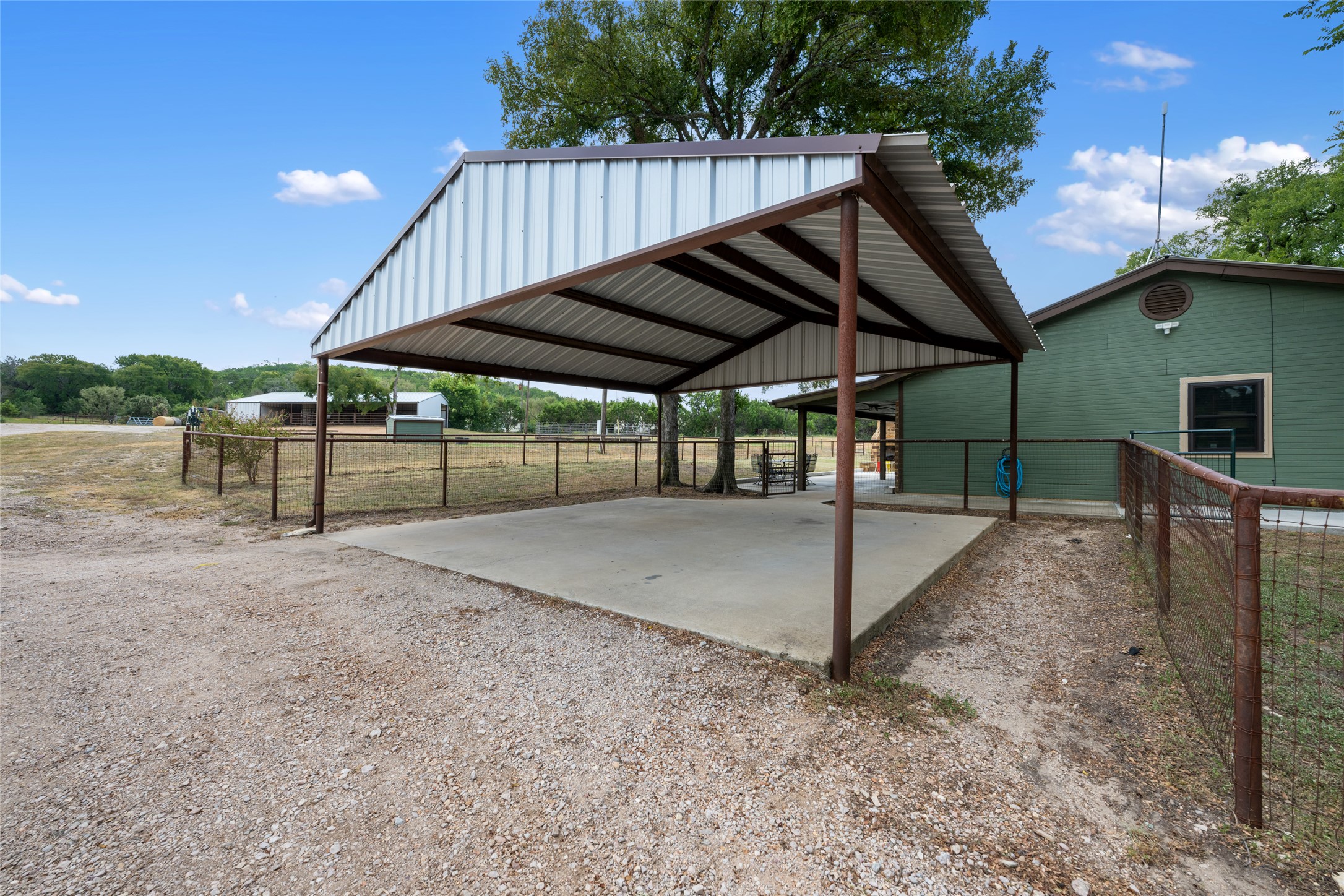 121 Dog Run Burnet, TX 78611 - Photo 12 of 40