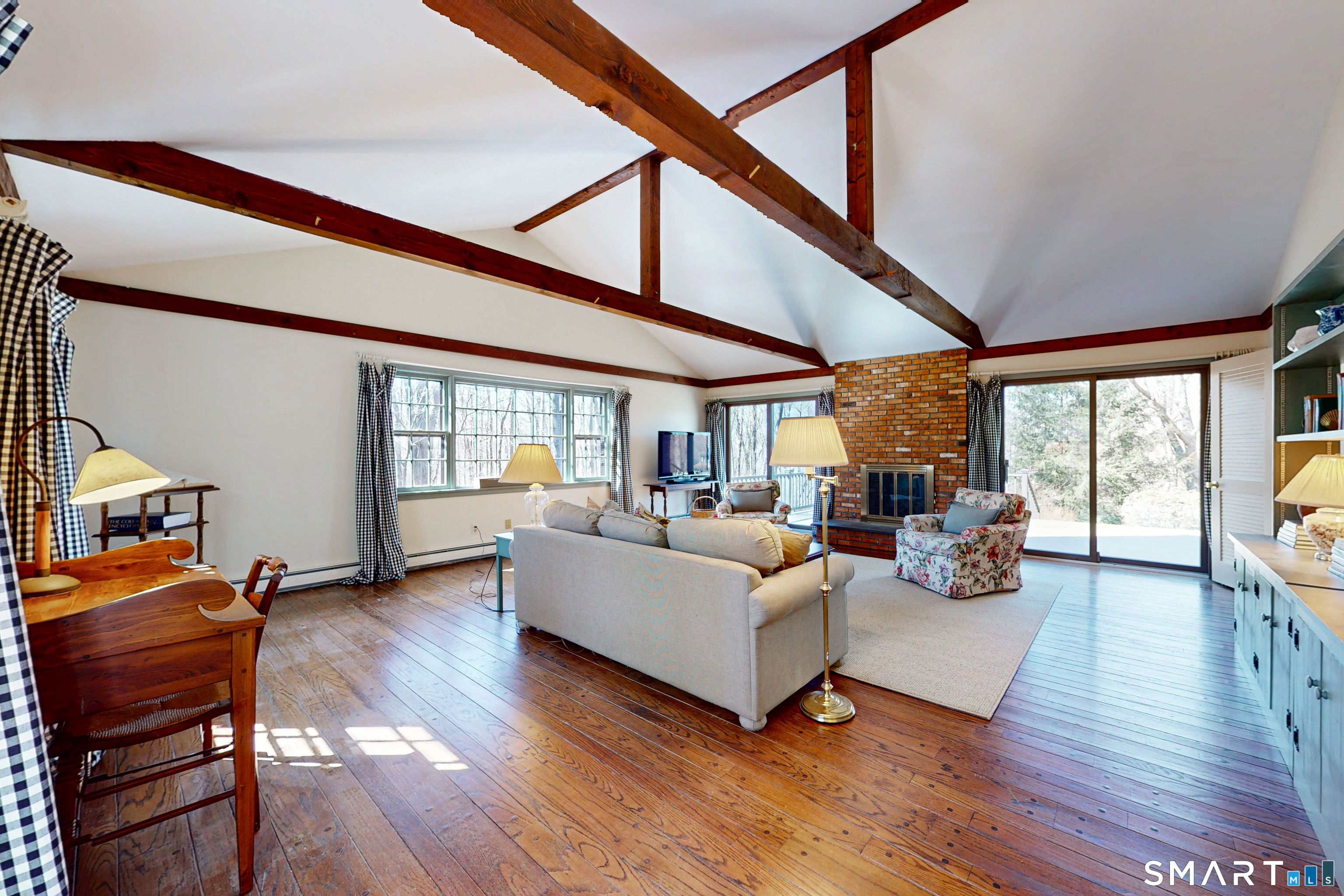 170 Boggs Hill Road Newtown, CT 06470 - Photo 15 of 39