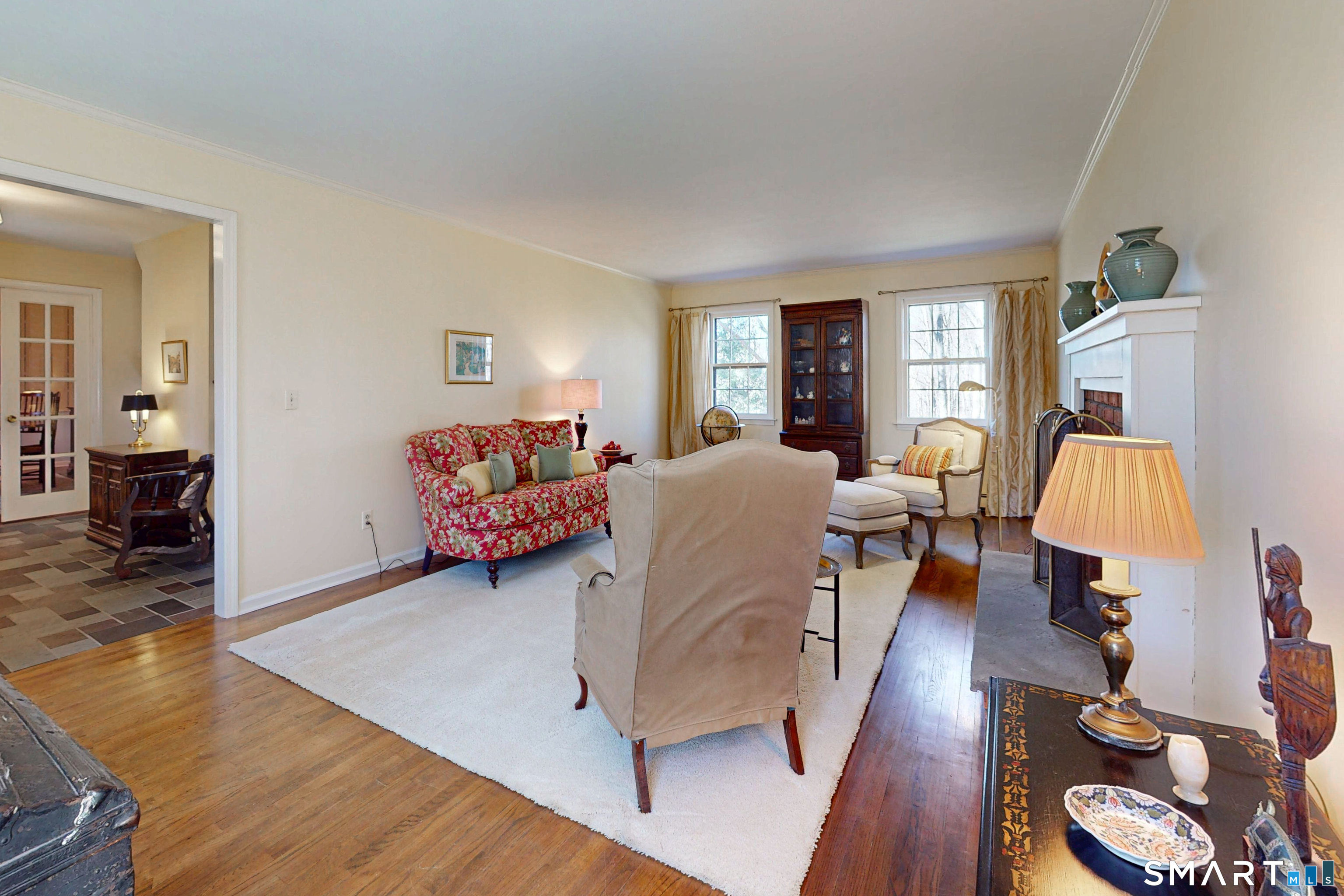 170 Boggs Hill Road Newtown, CT 06470 - Photo 9 of 39