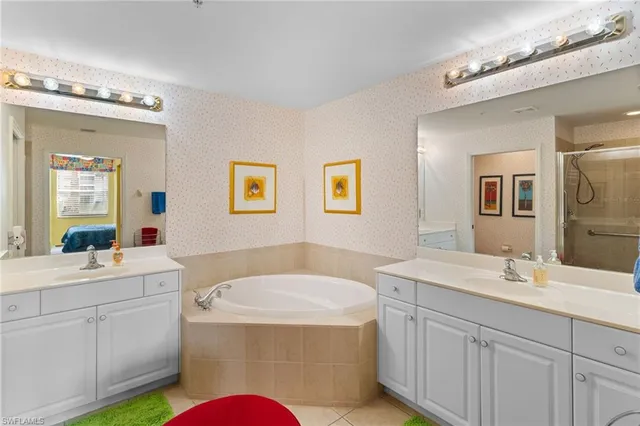 $399,900 | 3976 Bishopwood Court East, Unit 102, Naples, FL 34114