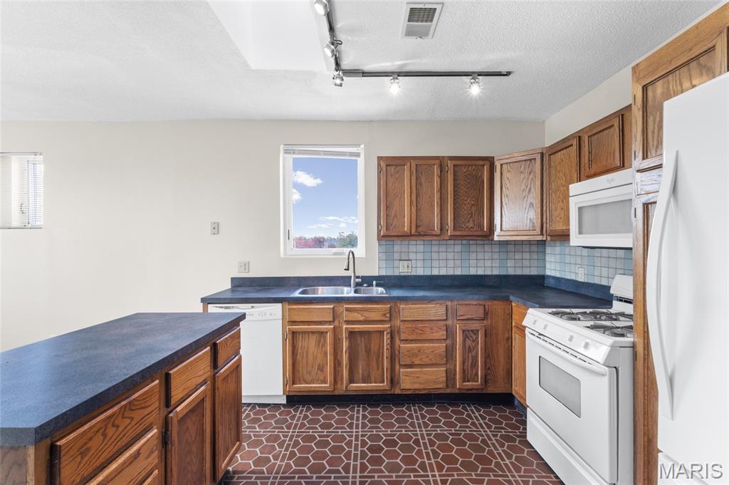 3843 St Ferdinand Avenue St. Louis, MO 63113 - Photo 13 of 29