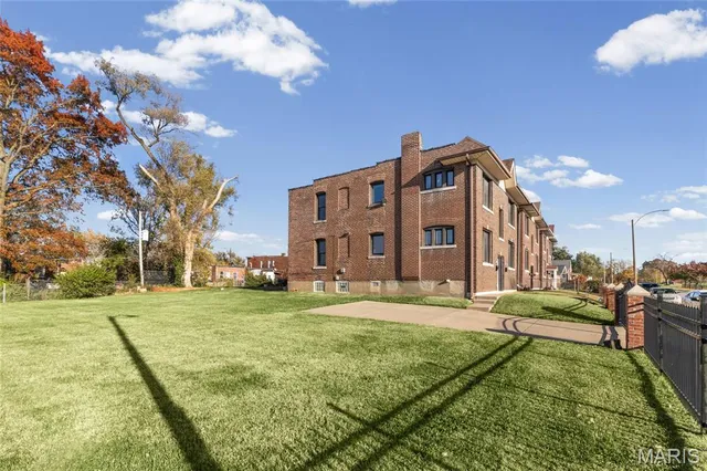 $335,000 | 3843 St Ferdinand Avenue, St. Louis, MO 63113