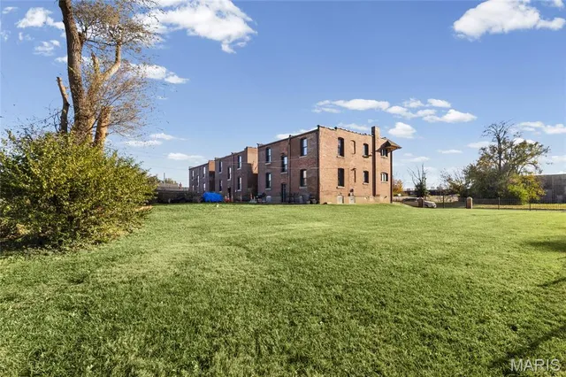 $335,000 | 3843 St Ferdinand Avenue, St. Louis, MO 63113