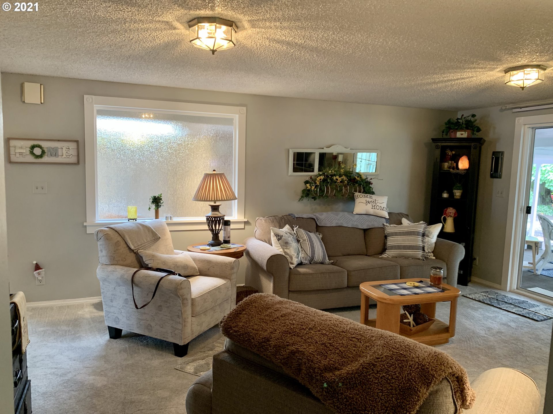 385 South 37th Street Springfield, OR 97478 - Photo 17 of 32