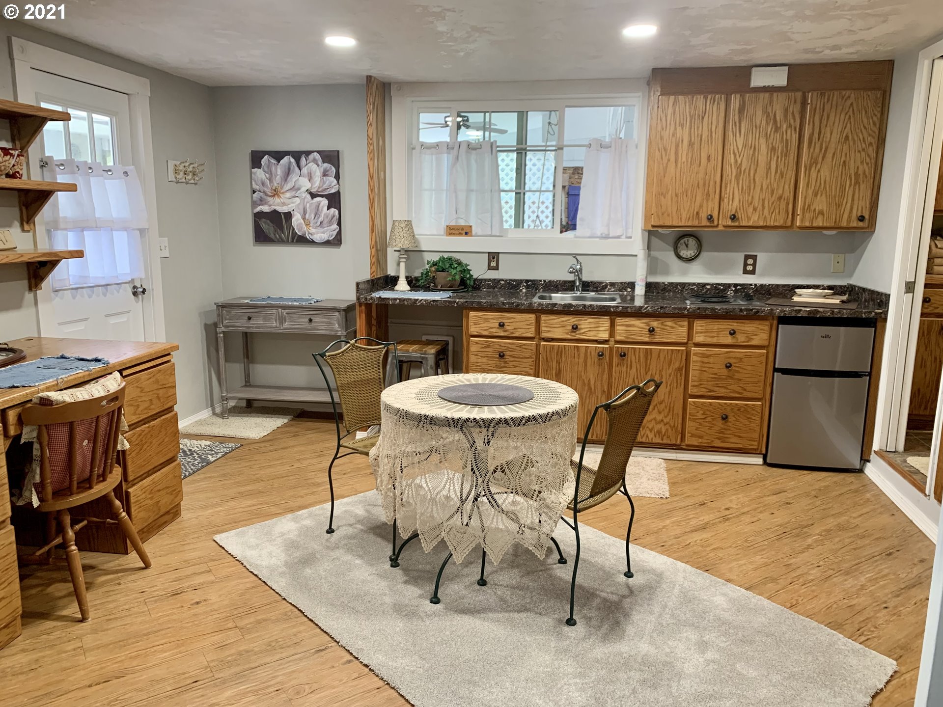 385 South 37th Street Springfield, OR 97478 - Photo 25 of 32