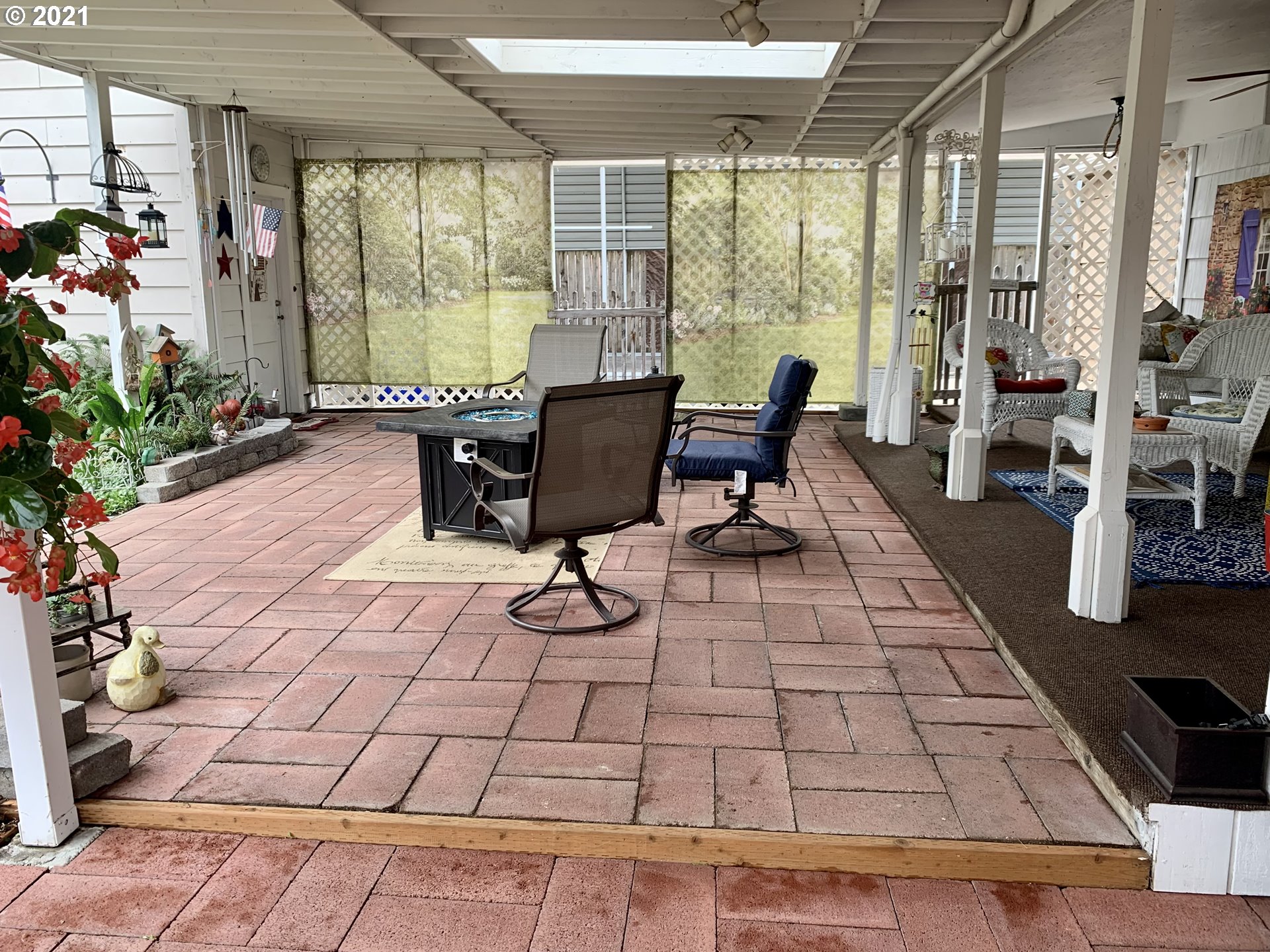 385 South 37th Street Springfield, OR 97478 - Photo 29 of 32