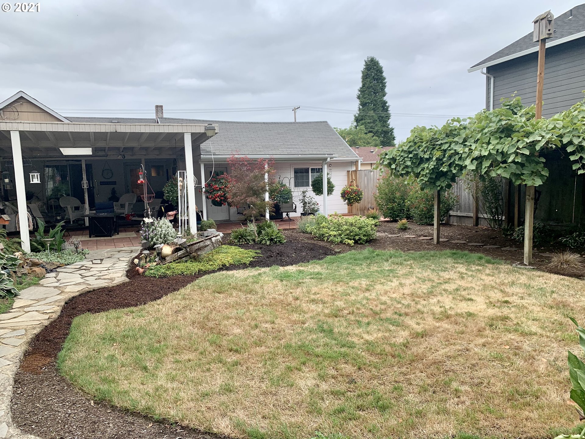 385 South 37th Street Springfield, OR 97478 - Photo 32 of 32