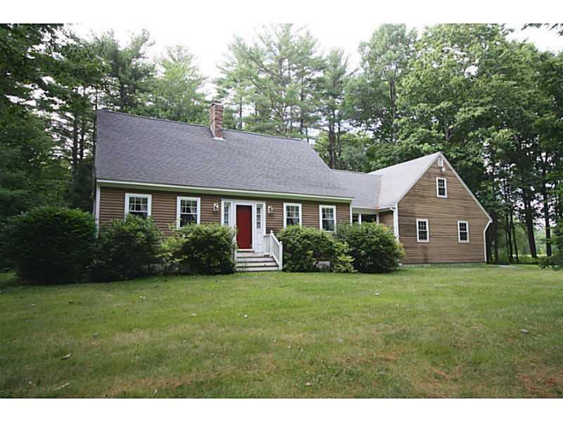 6 Berry Road Buxton, ME 04093 - Photo 2 of 11 Exterior Front.
