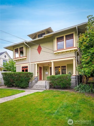 $1,095,000 | 307 Ave C, Snohomish, WA 98290