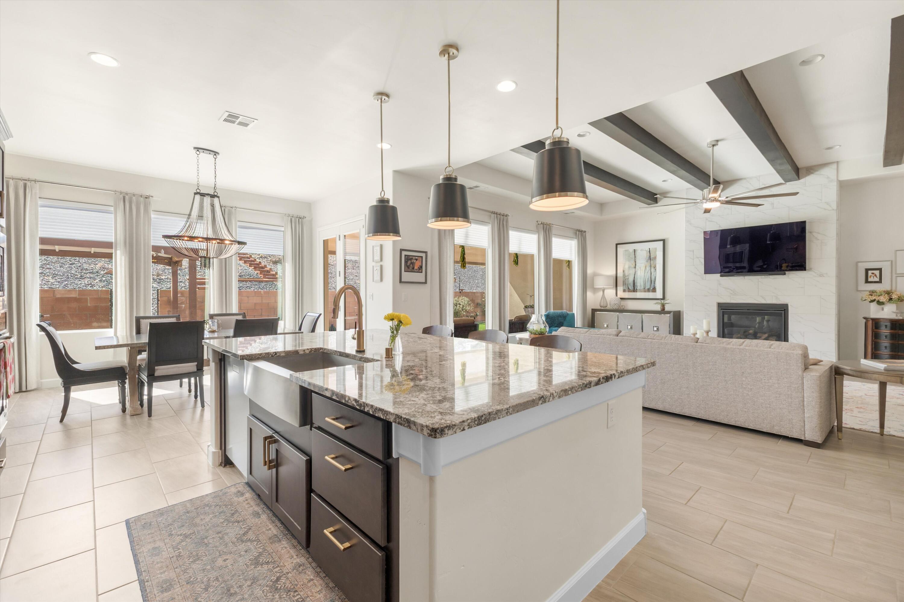 143 Suez Road Northeast Rio Rancho, NM 87124 - Photo 11 of 43 Gallery Image 11