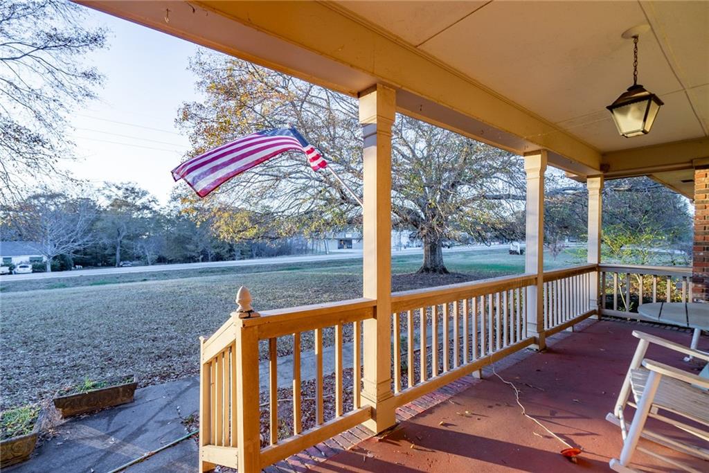 1526 North Cherokee Road Social Circle, GA 30025 - Photo 8 of 44