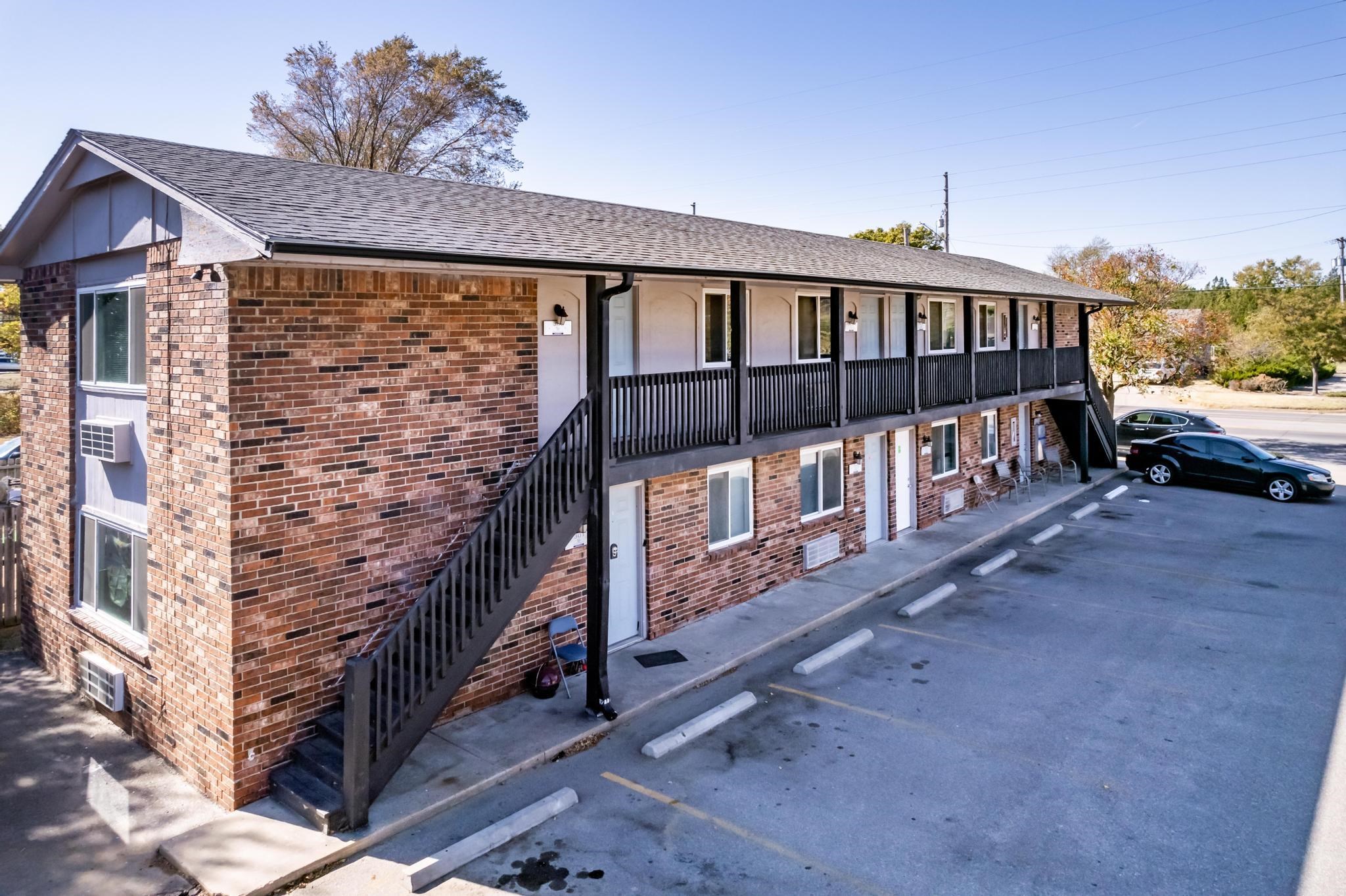 2116 South Seneca Street, Unit 24 Wichita, KS 67213 - Photo 10 of 21