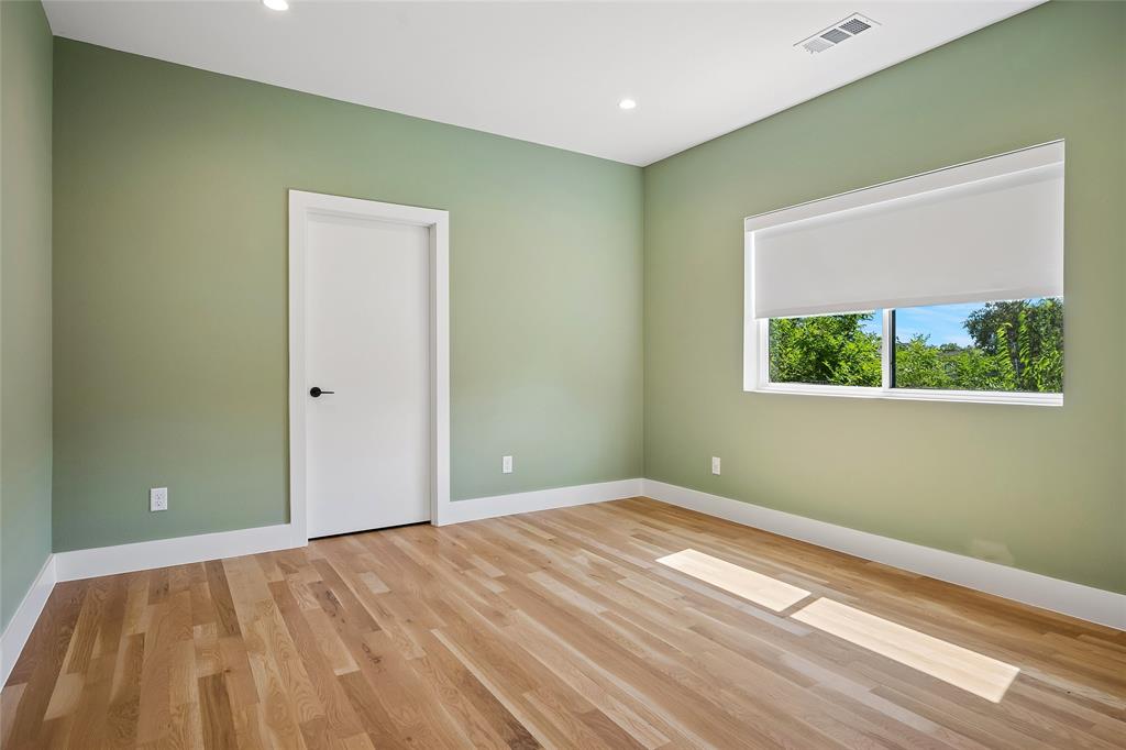 3932 Valley Ridge Road Dallas, TX 75220 - Photo 22 of 30 Gallery Image 22