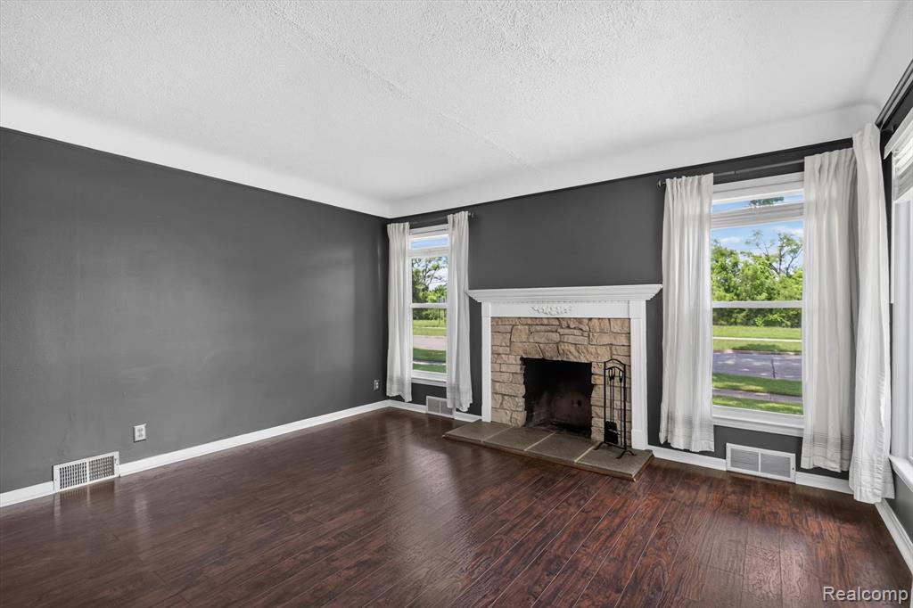 1215 Goddard Road Wyandotte, MI 48192 - Photo 19 of 49