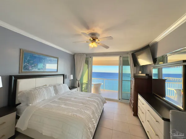 $1,050,000 | 8525 Gulf Boulevard, Unit 807, Navarre Beach, FL 32566